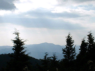 ７６３ピークから見る粟鹿賀山