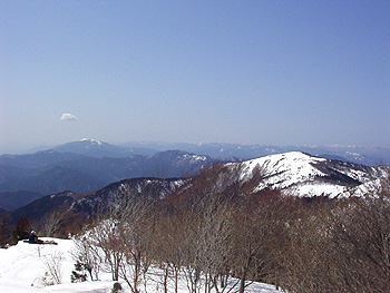 駒ノ尾山と那岐山
