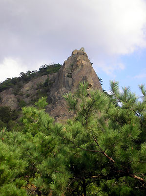 テッペン岩
